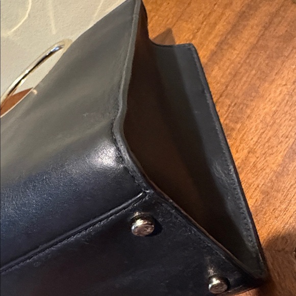 Kate Spade satchel Crossbody bag leather black goldtone round ring handles EUC - Picture 10 of 17